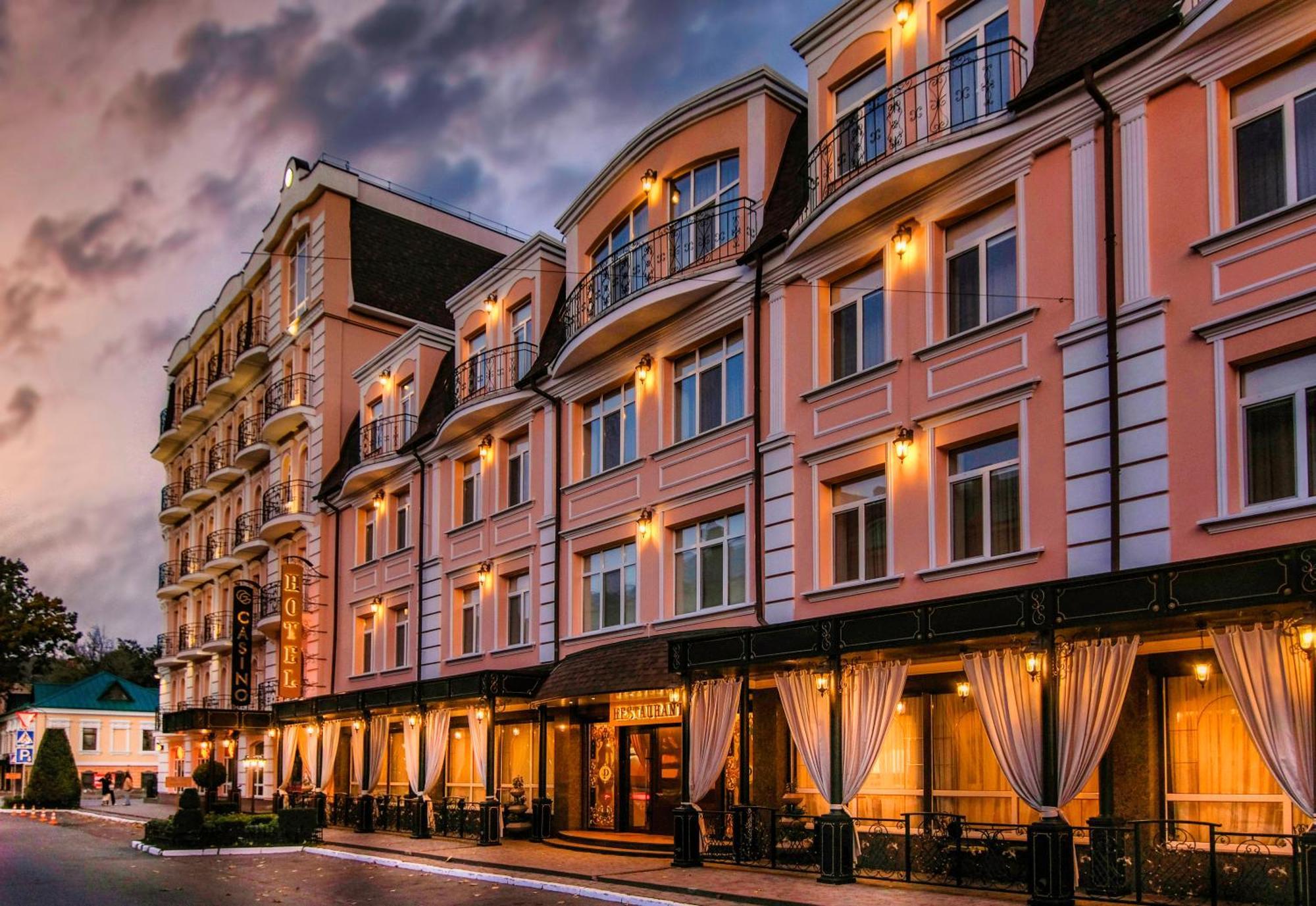 Premier Hotel Palazzo Poltava Exterior foto