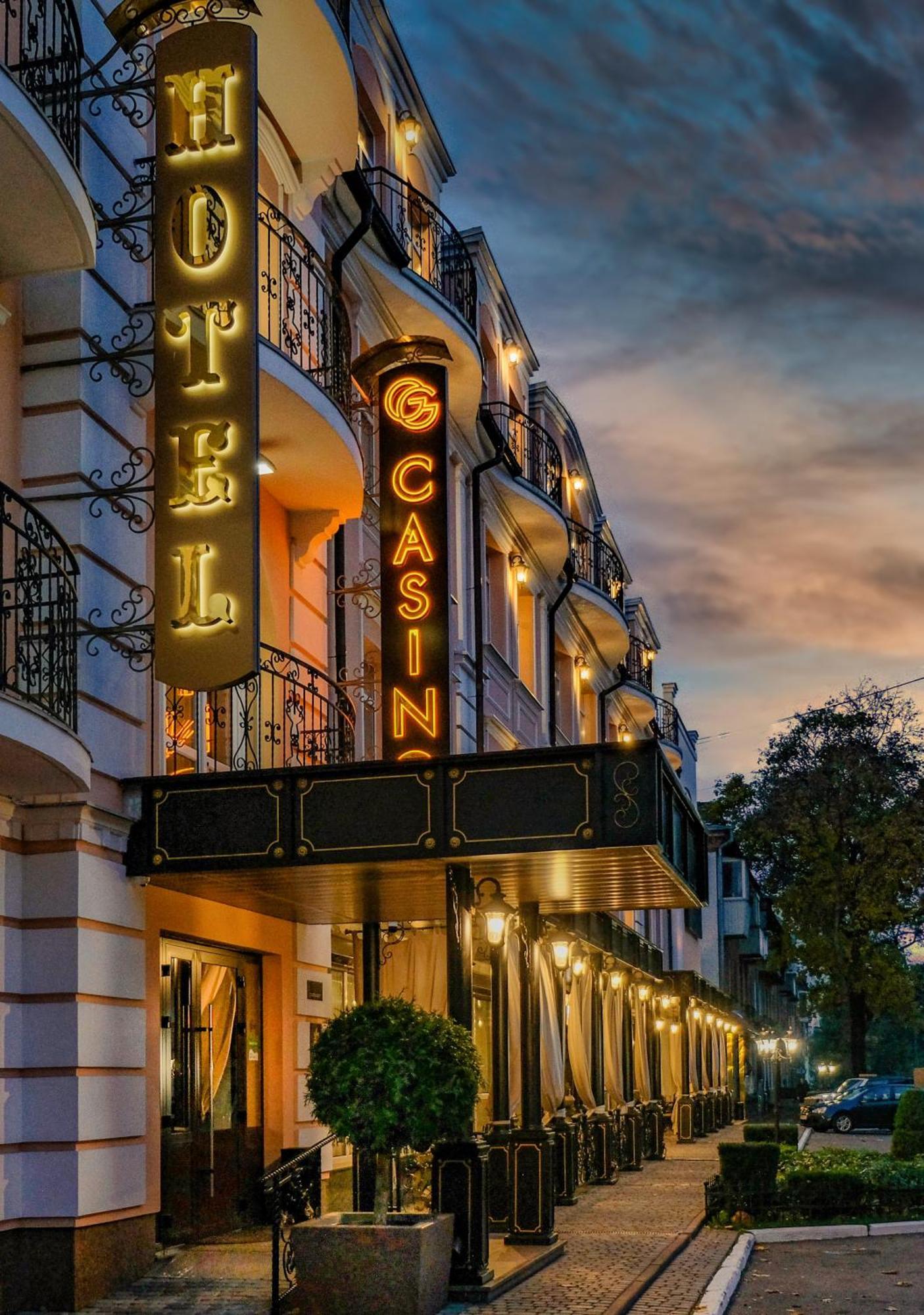 Premier Hotel Palazzo Poltava Exterior foto