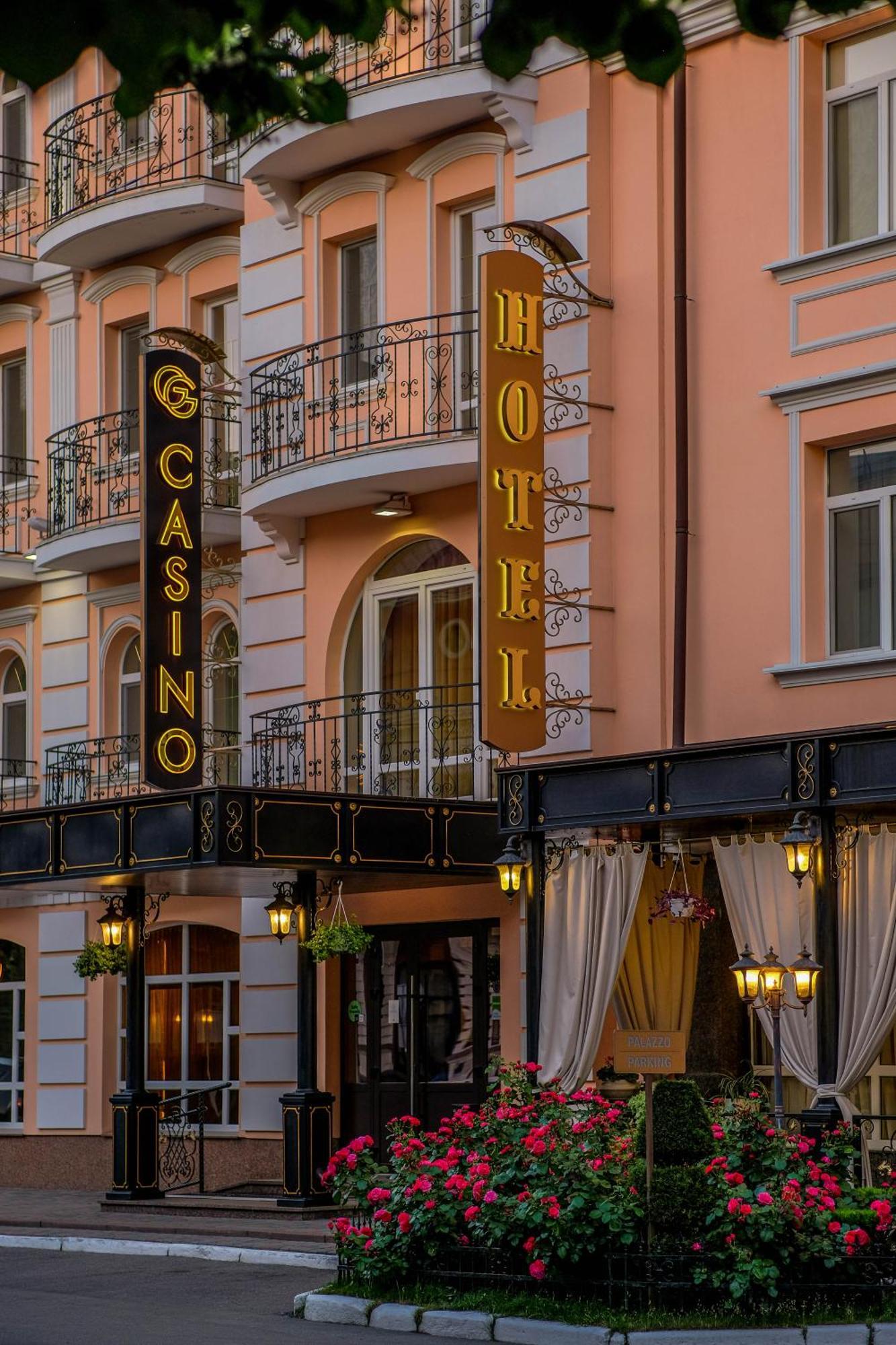 Premier Hotel Palazzo Poltava Exterior foto